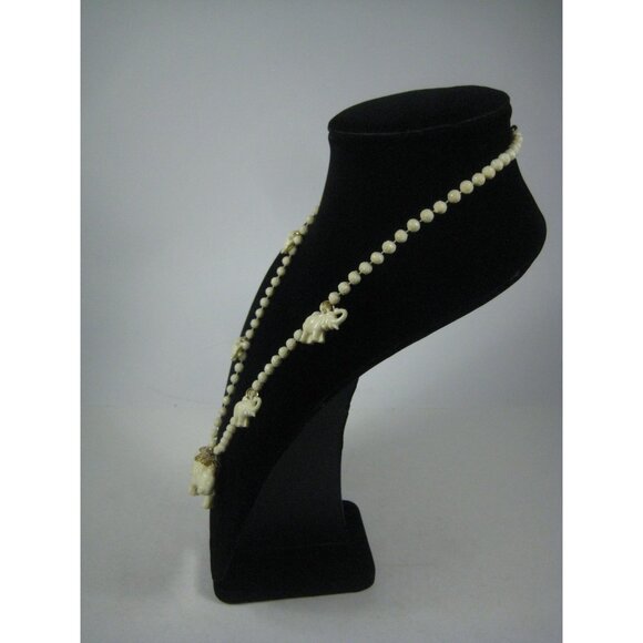 Vintage Elephant Pendant Bead Necklace 25 inch Vintage Strand Plastic Charms - Picture 9 of 11